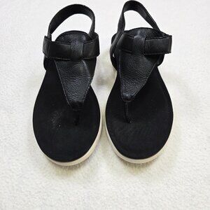 Naturalizer Womens Black Leather Sandals Size 6.5M With White Outsole